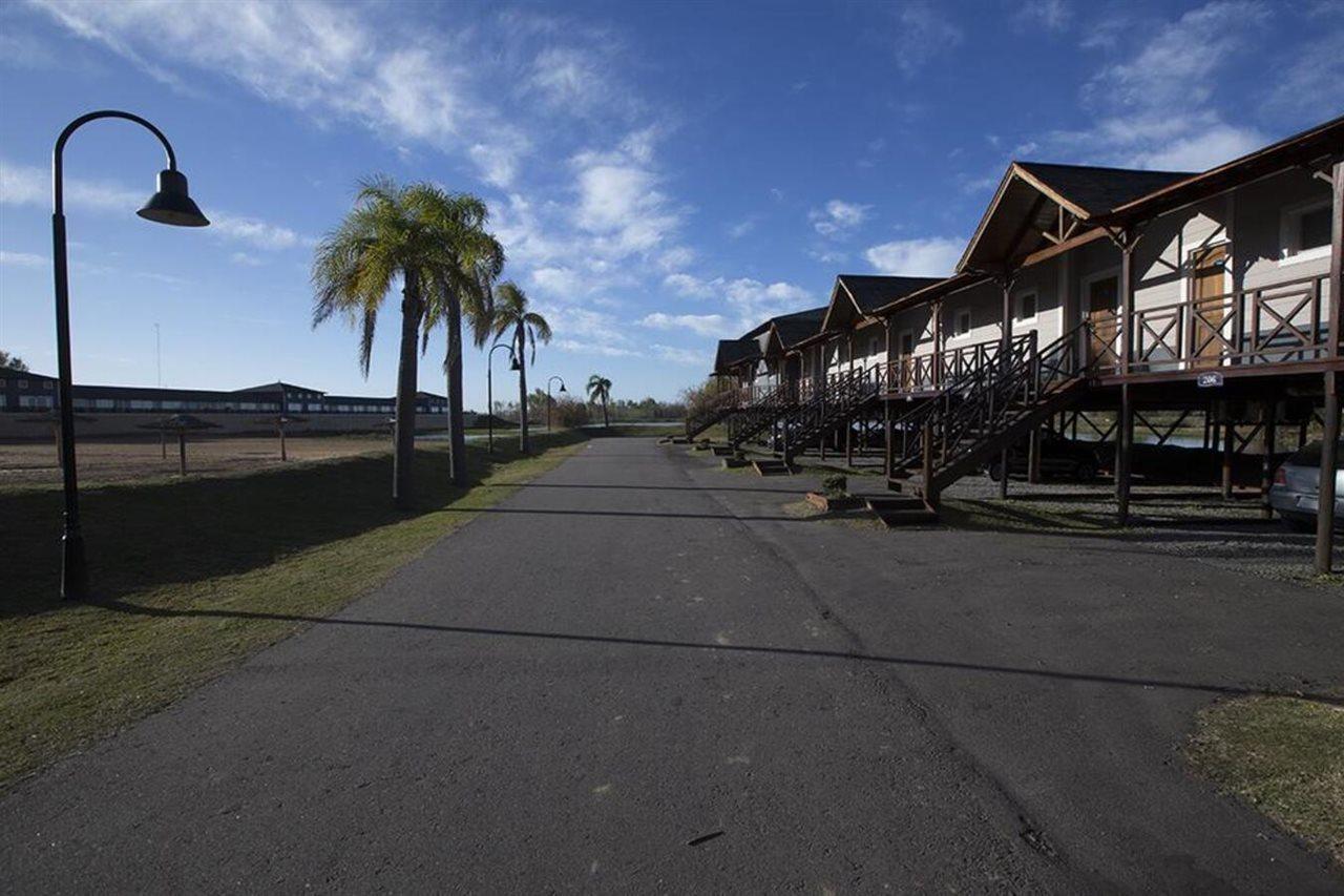 Howard Johnson Marinas & Resort San Pedro  Extérieur photo