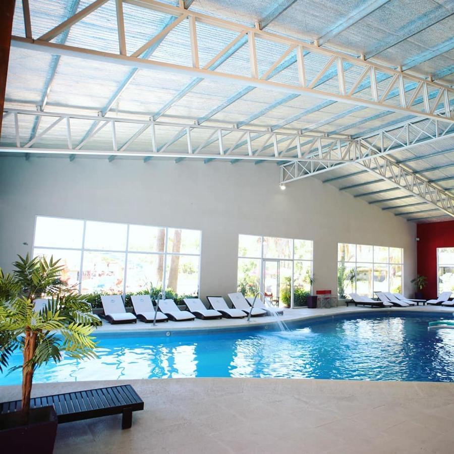 Howard Johnson Marinas & Resort San Pedro  Extérieur photo